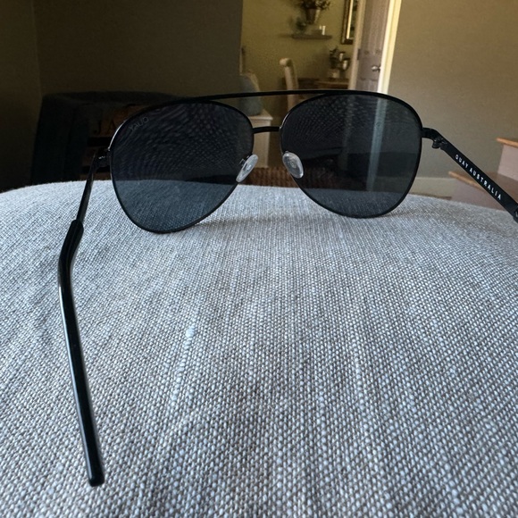 Quay sunglasses - Picture 4 of 5